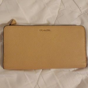 Coach wallet